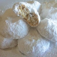 Kourabies - Almond Cookies